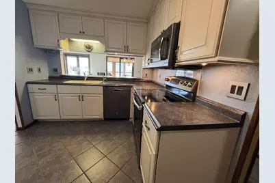 2679 Albion Avenue #305, Fairmont, MN 56031 - Photo 3