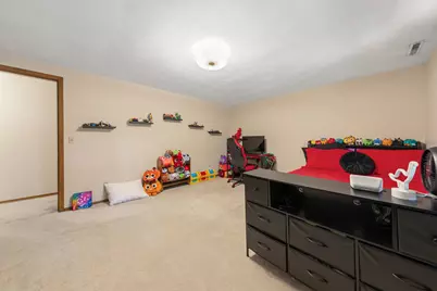 2100 Linn Drive, Owatonna, MN 55060 - Photo 23