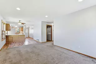 411 N Walnut St, Belle Plaine, MN 56011 - Photo 5