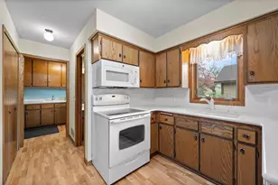 1494 Creek Park Ln, Fridley, MN 55432 - Photo 17