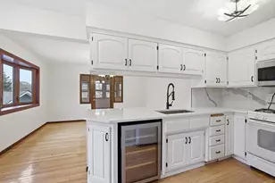 6610 Lucia Ln NE, Fridley, MN 55432 - Photo 11
