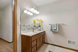4540 Wellington Ln N, Plymouth, MN 55442 - Photo 55