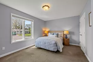 319 Bellwood Ave, Maplewood, MN 55117 - Photo 13
