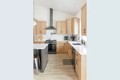 1555 72nd Avenue S, Fargo, ND 58104 - Photo 9