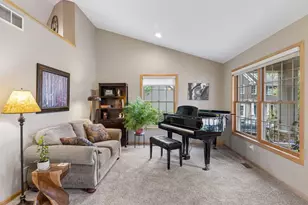 612 Park View Ct, Hudson, WI 54016 - Photo 7
