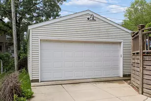 145 Rustic Lodge W, Minneapolis, MN 55419 - Photo 37