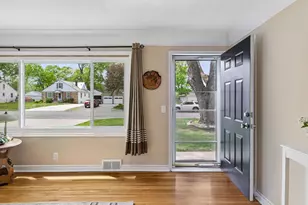 8115 1st Ave S, Bloomington, MN 55420 - Photo 3