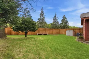 5386 Emerald Way, Apple Valley, MN 55124 - Photo 9
