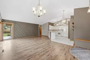 5386 Emerald Way, Apple Valley, MN 55124 - Photo 13
