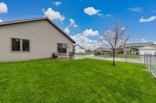 415 Cardinal St, Mora, MN 55051 - Photo 7
