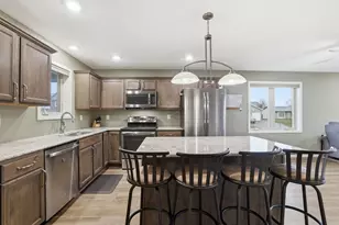 415 Cardinal St, Mora, MN 55051 - Photo 9