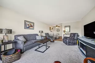 1304 W Medicine Lake Dr, Plymouth, MN 55441 - Photo 7