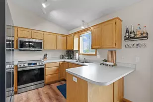 10055 Somerset Ln, Monticello, MN 55362 - Photo 5