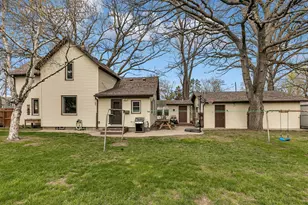 718 5th Ave SE, Saint Cloud, MN 56304 - Photo 1