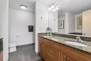 215 10th Ave S, Minneapolis, MN 55415 - Photo 25
