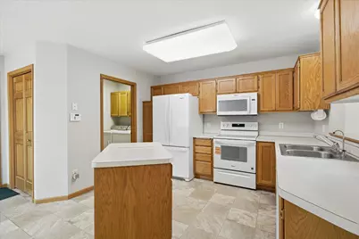2885 Jordan Drive, Woodbury, MN 55125 - Photo 25
