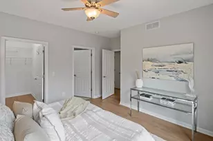 553 S 10th St, Minneapolis, MN 55404 - Photo 17