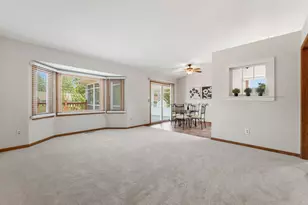 13955 Yosemite Ct, Savage, MN 55378 - Photo 7