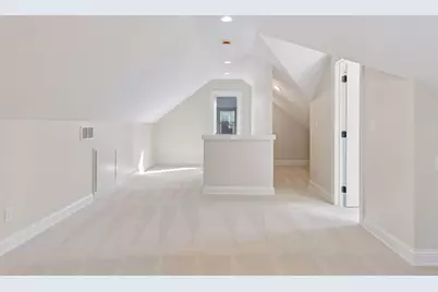 2520 Lynn Avenue S, Saint Louis Park, MN 55416 - Photo 19