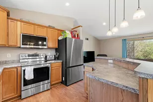 1140 Eulaine Cir, Hammond, WI 54015 - Photo 11