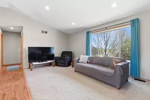 1140 Eulaine Cir, Hammond, WI 54015 - Photo 5