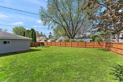 63 Ferndale Street N, Maplewood, MN 55119 - Photo 27