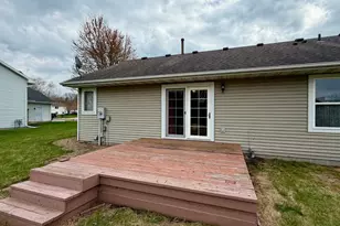 401 17th St W, Glencoe, MN 55336 - Photo 5