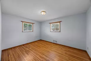 8120 Wentworth Ave S, Bloomington, MN 55420 - Photo 33