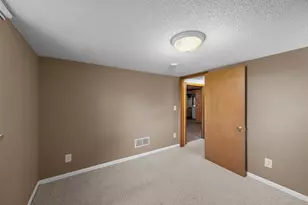8120 Wentworth Ave S, Bloomington, MN 55420 - Photo 45