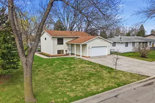 1109 9th St N, Moorhead, MN 56560 - Photo 33