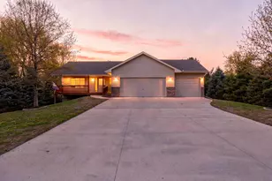 920 W State St, Belle Plaine, MN 56011 - Photo 7