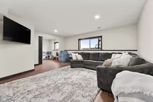 6442 Burr Oak Ln, Eau Claire, WI 54703 - Photo 11