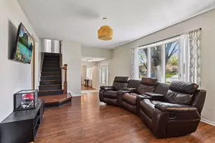 3970 Yorktown Ln N, Plymouth, MN 55441 - Photo 5