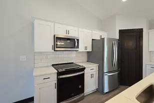 517 Lynch St, Arlington, MN 55307 - Photo 5