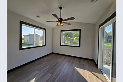 517 Lynch Street, Arlington, MN 55307 - Photo 9
