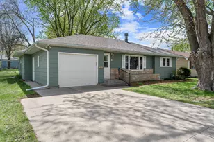 555 14th St NE, Owatonna, MN 55060 - Photo 1