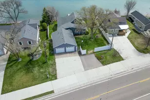 804 Lake Shore Dr, Battle Lake, MN 56515 - Photo 3