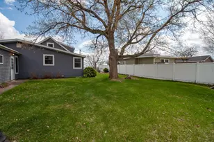804 Lake Shore Dr, Battle Lake, MN 56515 - Photo 25