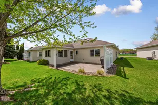 2406 4th St NE, Waseca, MN 56093 - Photo 7