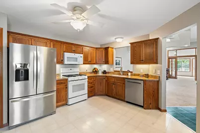 9052 Terra Verde Trail, Eden Prairie, MN 55347 - Photo 9