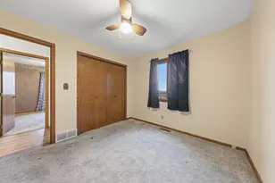 168 10th St SE, Wells, MN 56097 - Photo 21