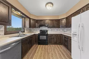168 10th St SE, Wells, MN 56097 - Photo 13