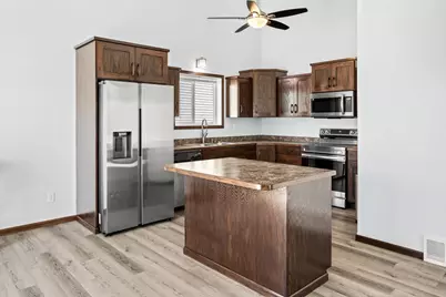 5926 56th Avenue S, Fargo, ND 58104 - Photo 9