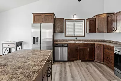5926 56th Avenue S, Fargo, ND 58104 - Photo 11