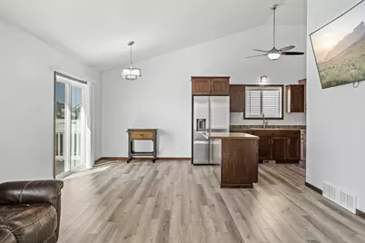 5926 56th Avenue S, Fargo, ND 58104 - Photo 5
