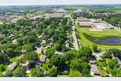 835 Harrington Street SW, Hutchinson, MN 55350 - Photo 61