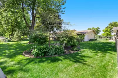 835 Harrington Street SW, Hutchinson, MN 55350 - Photo 39