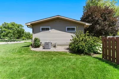 835 Harrington Street SW, Hutchinson, MN 55350 - Photo 41