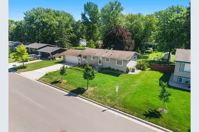 835 Harrington Street SW, Hutchinson, MN 55350 - Photo 77
