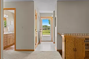 835 Harrington St SW, Hutchinson, MN 55350 - Photo 5